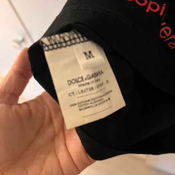 Women’s Medium Dolce and Gabbana Tshirt almost new! It was a gift worn twice! - Picture 7 of 7